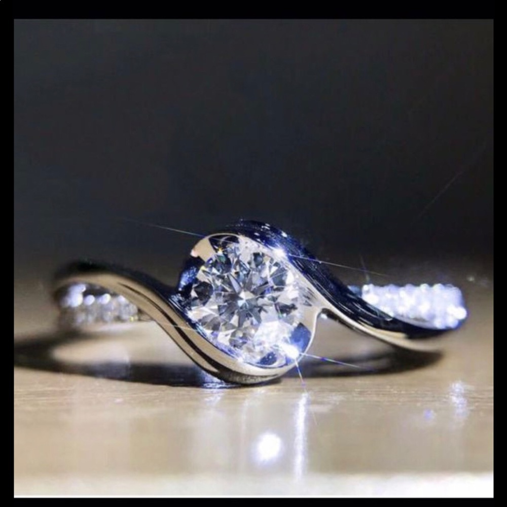 Sterling silver ring - Picture 2 of 5
